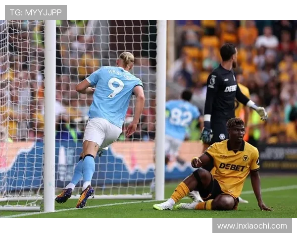 西汉姆联争夺英超前四席位的关键战役表现稳健,力克曼城增强竞争力 西汉姆联争夺英超前四席位的关键战役表现稳健,力克曼城增强竞争力