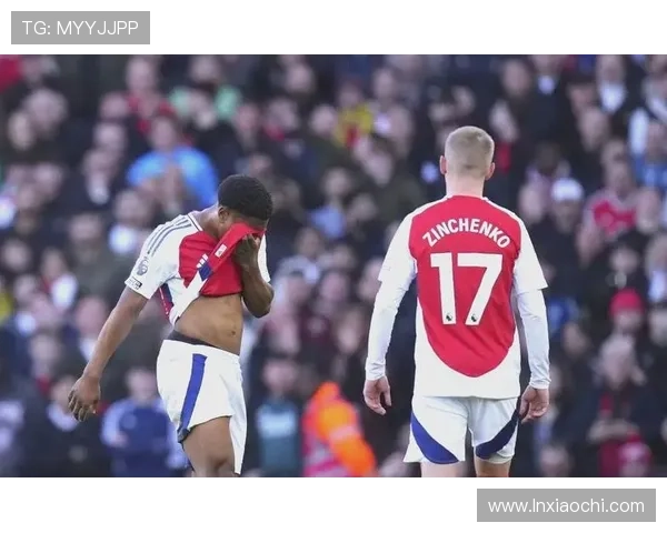 阿森纳战术变阵摇摆：争冠之路为何总在关键时刻熄火？