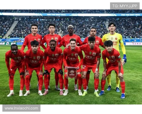 上海海港联赛统治力变化,球队状态波动影响赛季争冠走势 上海海港联赛统治力变化,球队状态波动影响赛季争冠走势