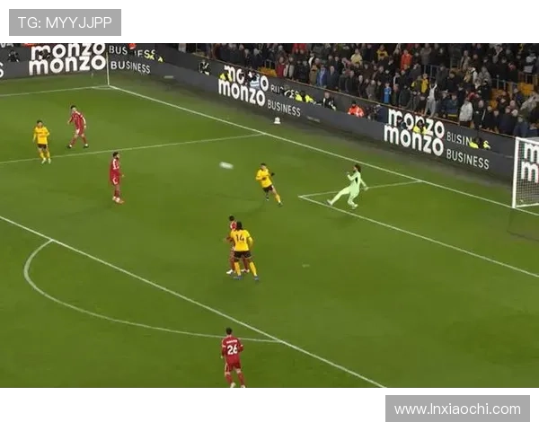 利物浦防线漏洞持续显现，进攻强势难掩防守隐忧