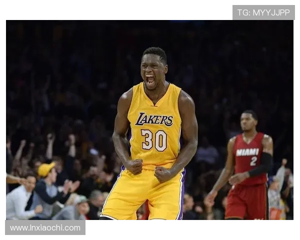 朱利叶斯·兰德尔挡拆拉开空间提升球队得分效率明显